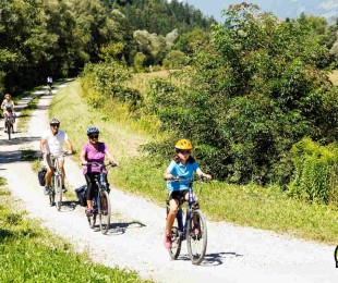 Dolomiti bike tour di un giorno al Castello di Zumelle 